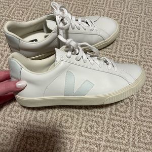 Veja Esplar Logo Sneaker